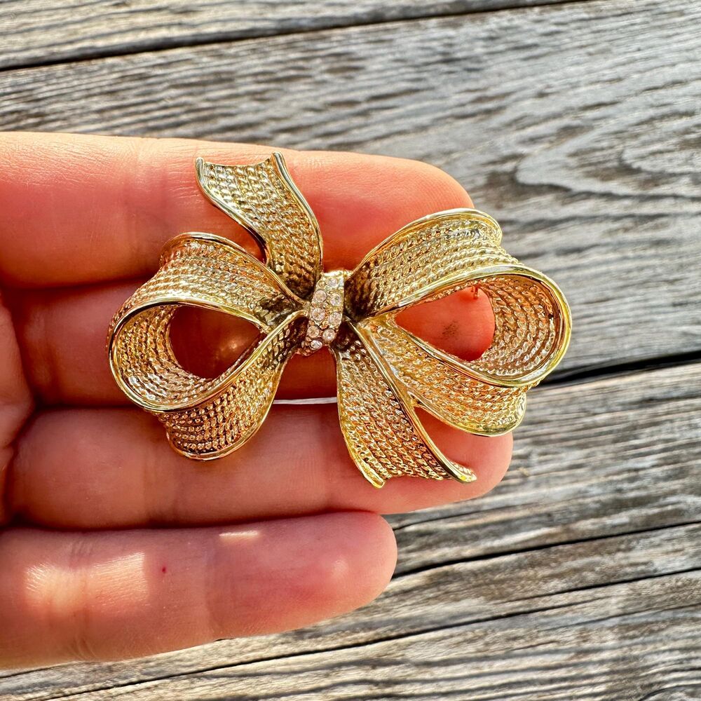 Vintage Jewelry Gold Tone Ribbon Brooch Bow Pin